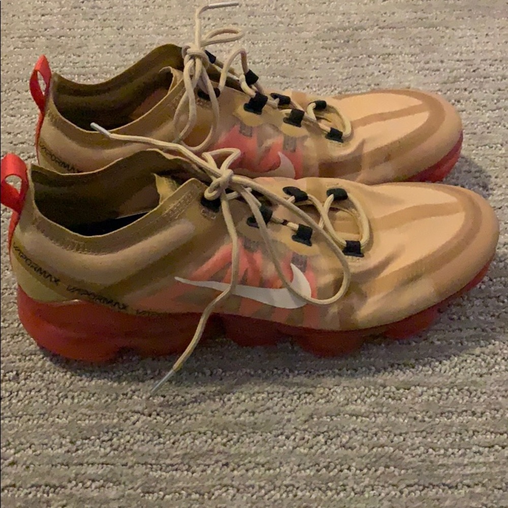 Nike Air VaporMax 2019 Club Gold Ember Glow